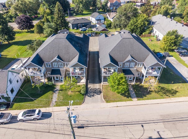 11741Z-11757Z Rue Notre-Dame O., Trois-Rivières, Quebec G9B6W7