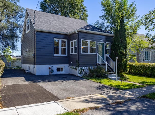 792 13e Avenue, Lachine, Quebec H8S3K5