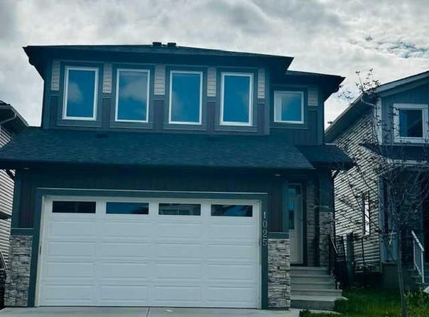 1025 Iron Landing Way, Crossfield, Alberta T0M 0S0