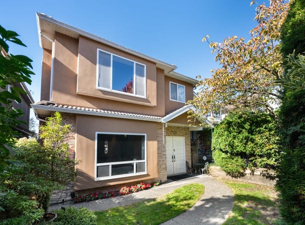 7483 West Boulevard, Vancouver, British Columbia V6P 5S2