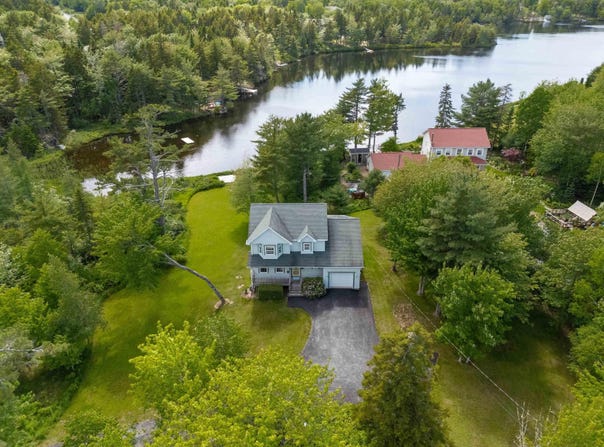 111 St George Boulevard, Hammonds Plains, Nova Scotia B4B1K7