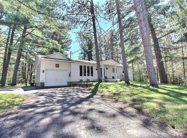 160 Route 105, Messines, Quebec J0X2J0