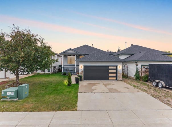 341 Diefenbaker Drive, Fort McMurray, Alberta T9K2K1