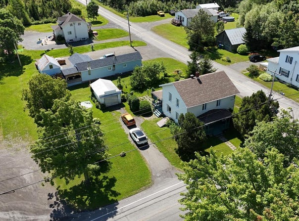 355 Rue Principale, Saint-Cléophas, Quebec G0J3N0