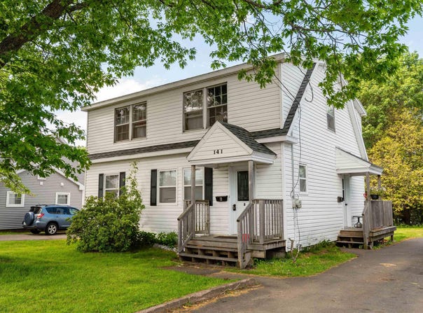 141 Crescent Drive, New Minas, Nova Scotia B4N 3G9