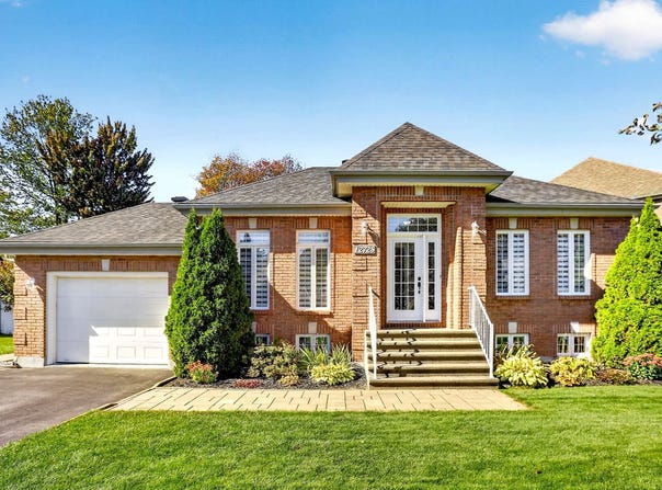 12725 Rue Louis-Joseph-Papineau, Mirabel, Quebec J7J1V8