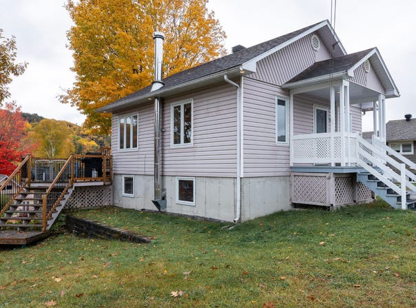 207 Route 307, Bowman, Quebec J0X3C0