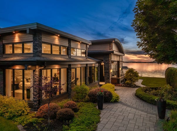 1533 Ch. du Lac-St-Louis, Léry, Quebec J6N 1B2