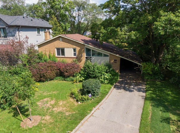 56 Grangemill Crescent, Toronto, Ontario