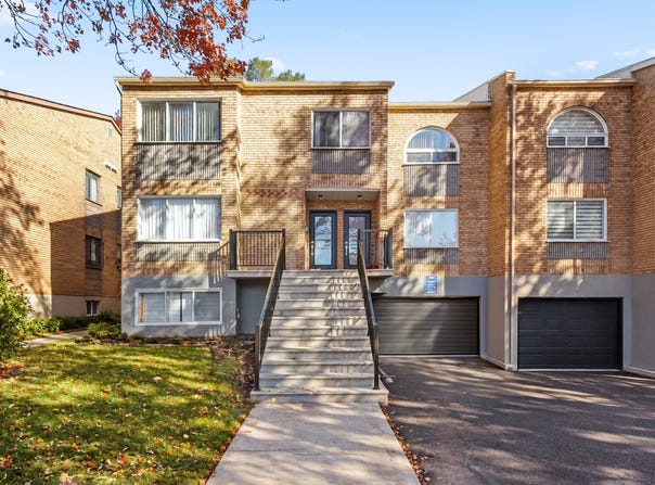 8793 Rue St-Hubert, Ahuntsic-Cartierville, Quebec H2M2K8
