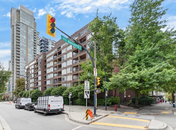 950 Drake Street 313, Vancouver, British Columbia V6Z 2B9