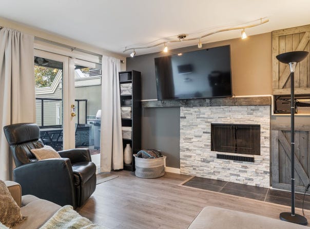 1220 W 6th Avenue 204, Vancouver, British Columbia V6H 1A5