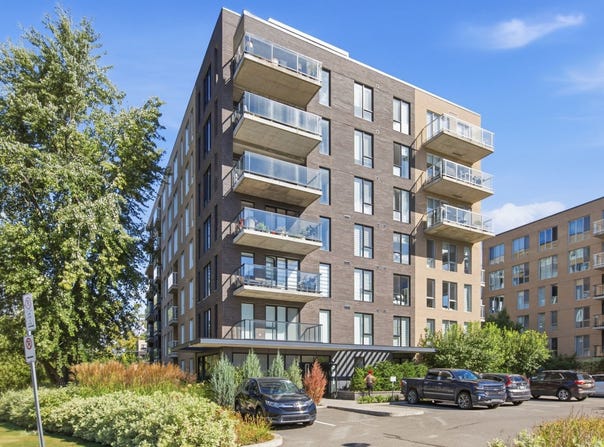 301 Av. De l'Académie, Dorval, Quebec H9S0B4