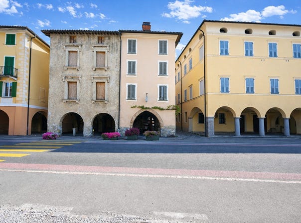Bissone, Ticino 6816