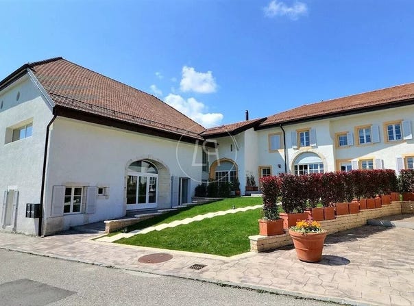 Mont-sur-Rolle, Vaud 1185