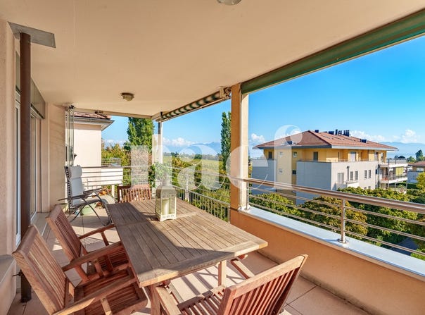 Vaud, Mont-sur-Rolle, Vaud 1185