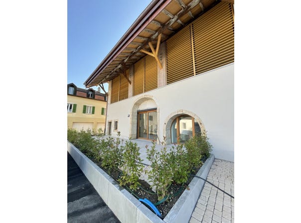 Penthalaz, Vaud 1305