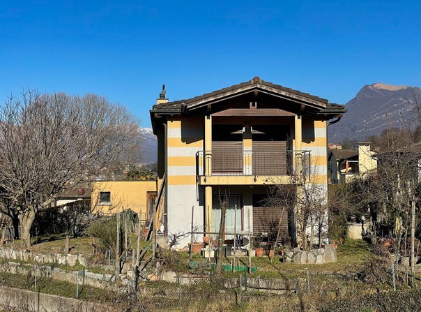 Lugano, Ticino 6900