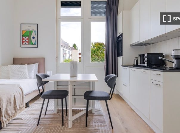 zurich, Zürich (canton) 8052