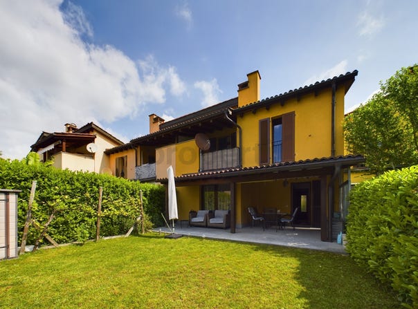 Caslano, Ticino 6987