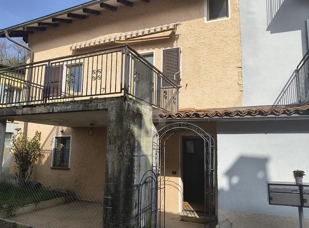 Su richiesta, Sessa, Ticino 6997
