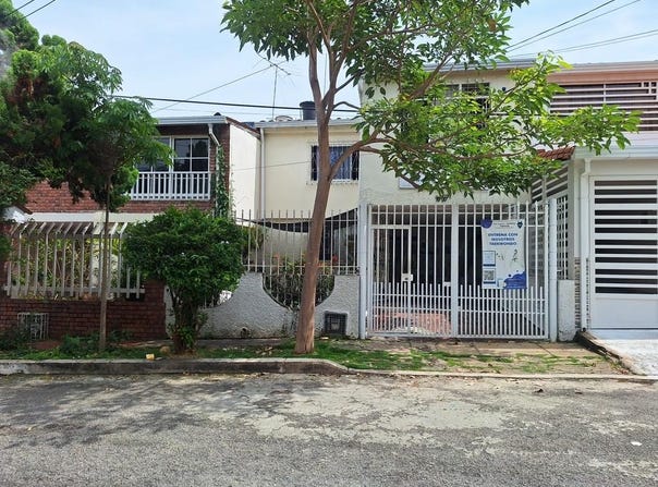 CALLE 103 # 21-21 BARRIO PROVENZA unit: 0, Bucaramanga, Bucaramanga