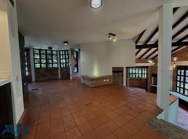 unit: 25, Envigado, Envigado