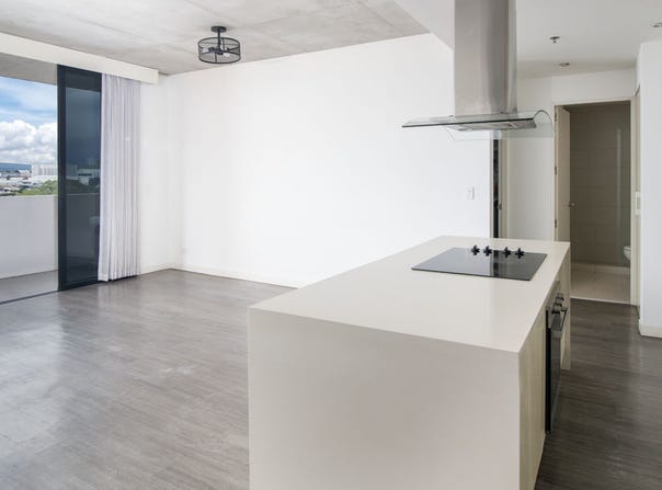 Top Floor 2-Br Apt. with a view at Escazú Village - Escazú Village, Escazu, San José Province