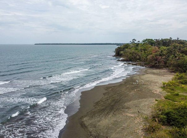 Limón Talamanca Cahuita Playa Grande, Limón Province 70403