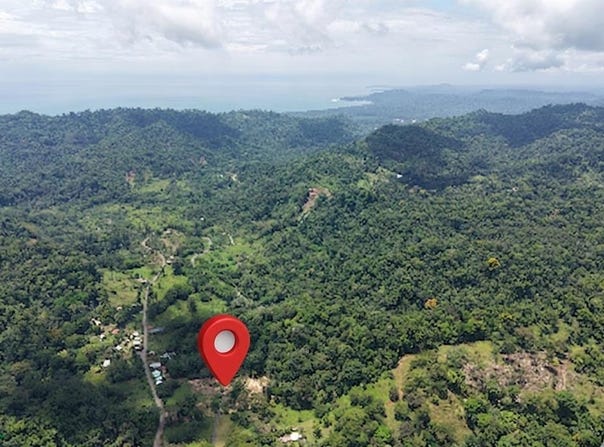 Carbon, Cahuita, Limon 70403