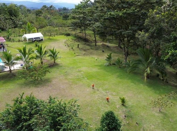 El dos de Santa Teresita , Santa Teresita, Turrialba, Cartago, Turrialba, Cartago 30501