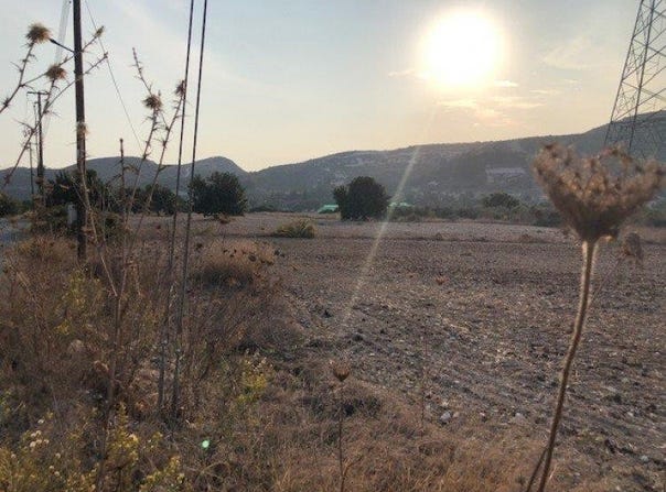 Pentákomo, Larnaca