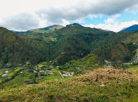 Land with Great Potential and Natural Surroundings in San José, Vilcabamba, San José, Loja