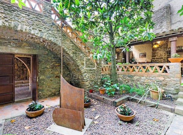 Monells, Catalonia 17121