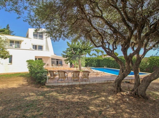 Es Castell, Balearic Islands 07720