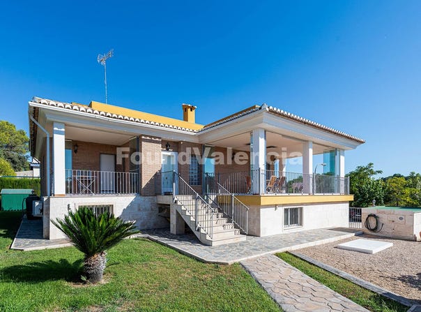 Valencia, Valencian Community 46388