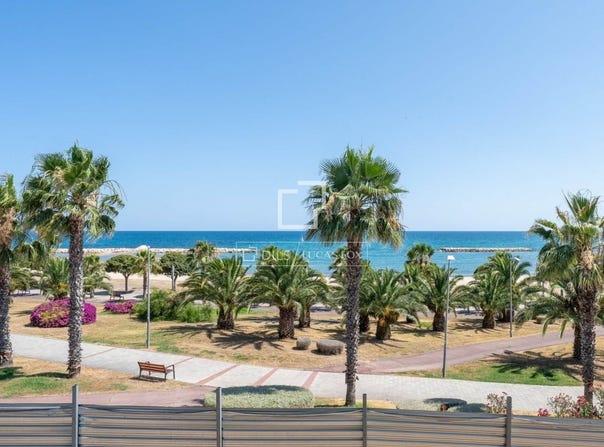 Cambrils, Catalonia 43850