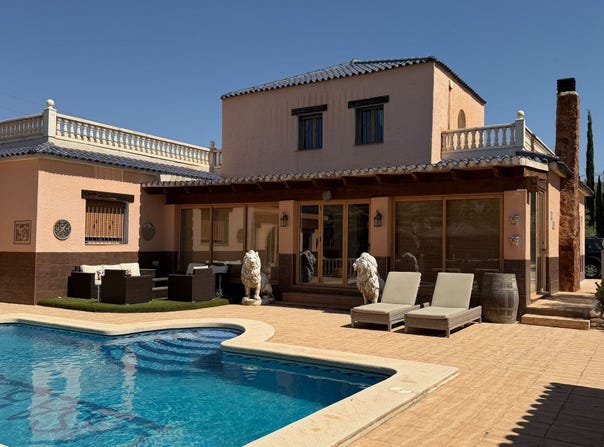 Salinas, Valencian Community 03130