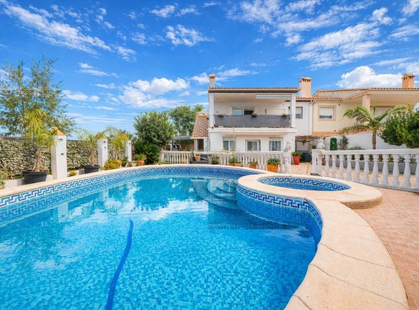 Montserrat, Valencian Community