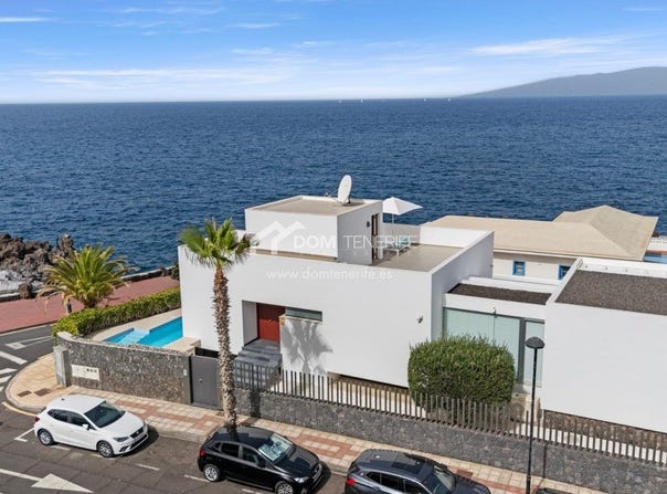 Guía de Isora, Canary Islands 38680