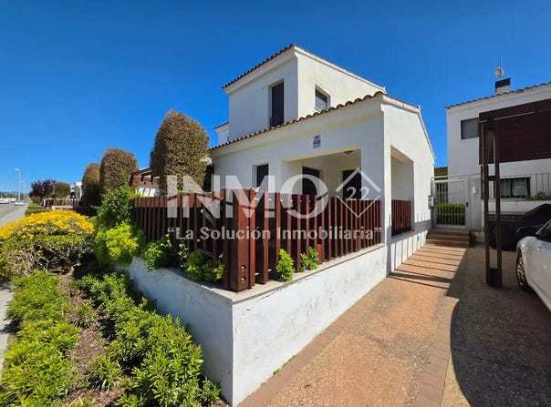 Cambrils, Catalonia 43850