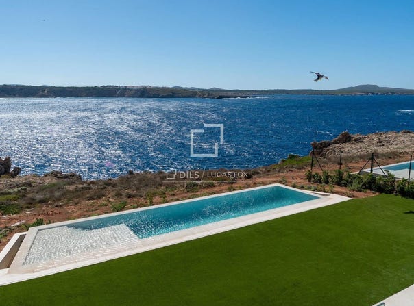 Es Mercadal, Balearic Islands 07740