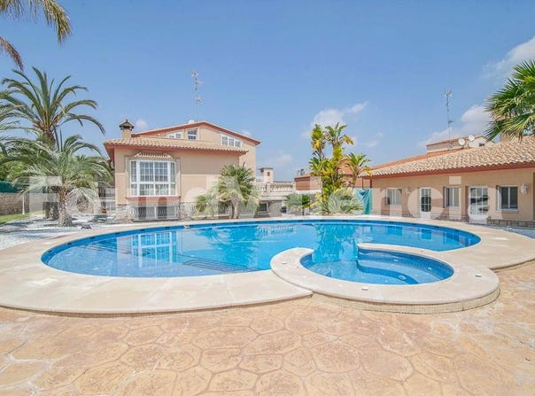 Valencia, Valencian Community 46180
