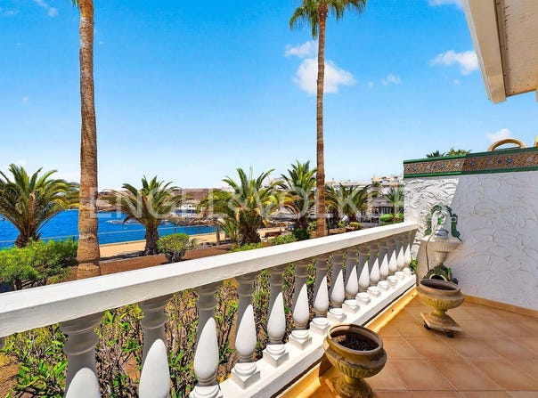 Adeje, Canary Islands 38679