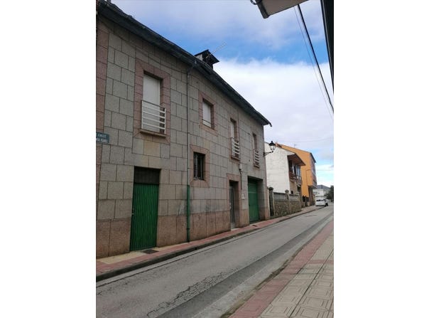 Cacabelos, Castilla y León 24540