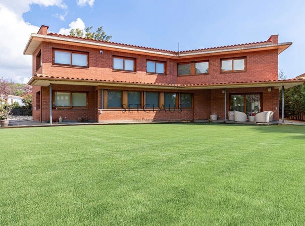 Cabrera de Mar, Catalonia 08349
