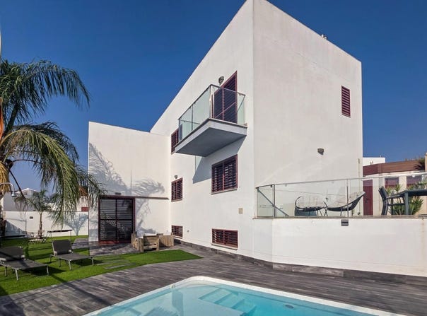 Dos Hermanas, Andalusia 41089