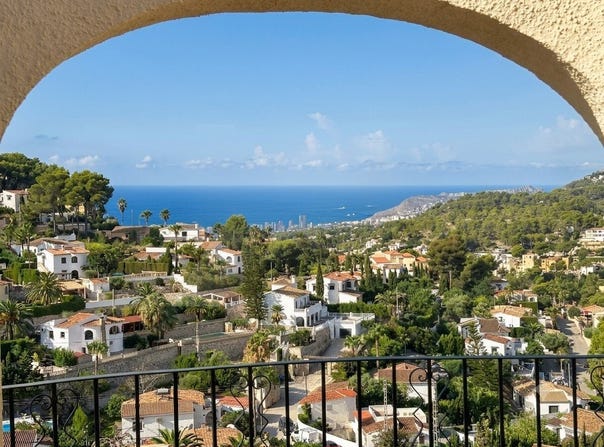 Benissa, Valencian Community 03720