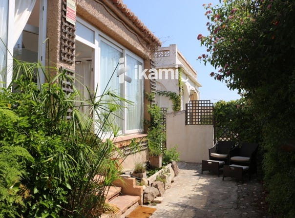 Valencia, Valencian Community 46780