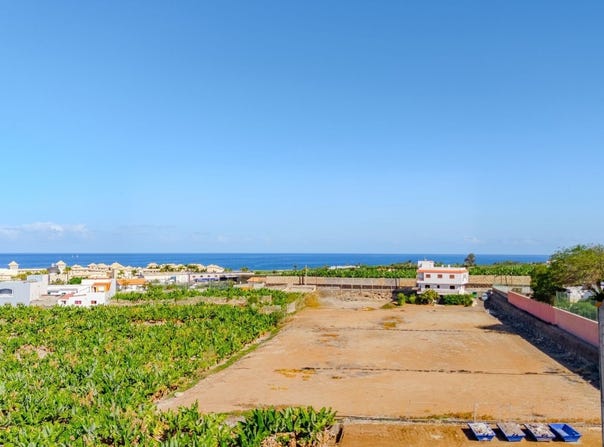 Alcala, Canary Islands 38686